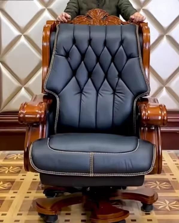 Executive Office Chair